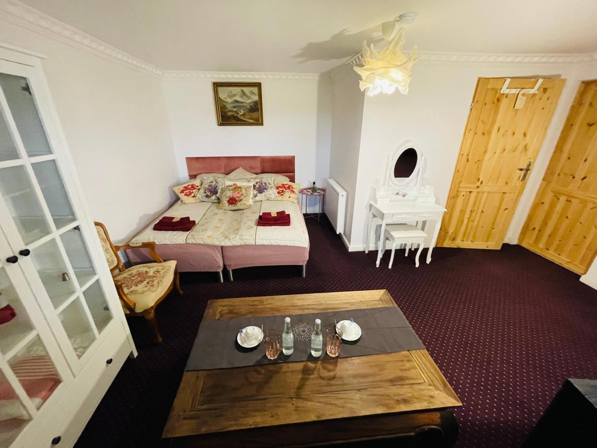 Apartment K&b Jaroslaw